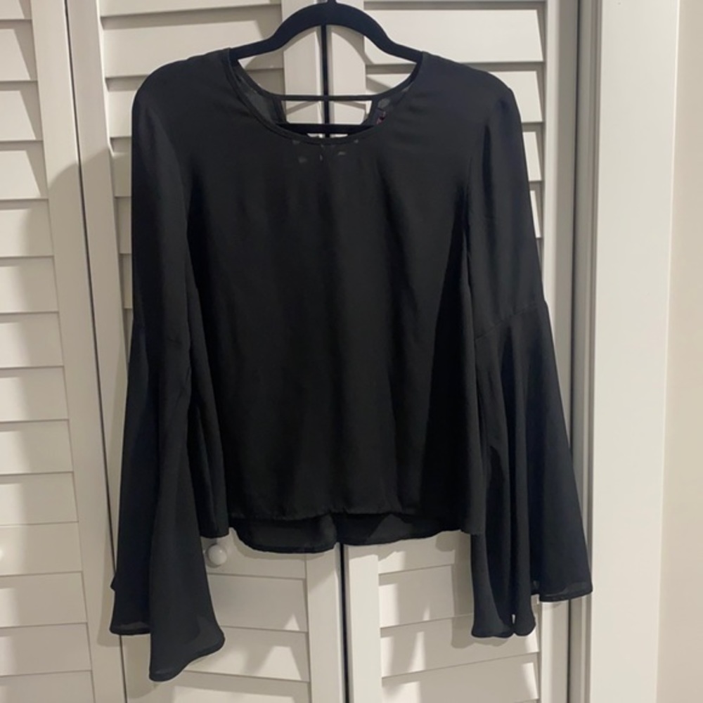 Woman’s Long sleeves clothing Material Girl
